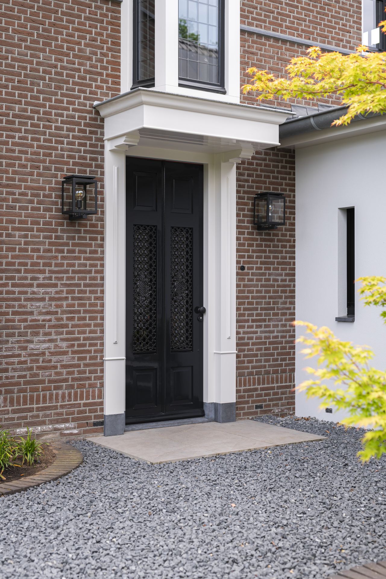 Voordeur van hout van Bronkhorst machinale houtbewerking in Elspeet